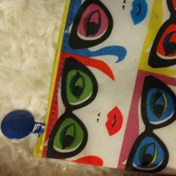 7 cosmetics bag bundle - Picture 7 of 9